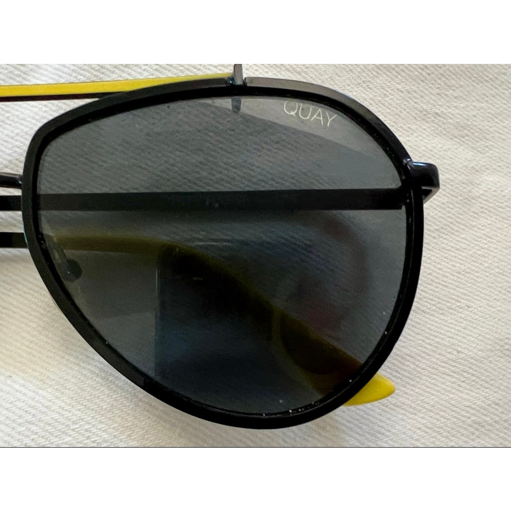 RARE Authentic QUAY Australia Dirty Habit Sunglasses | Black Yellow Frame - Picture 3 of 7